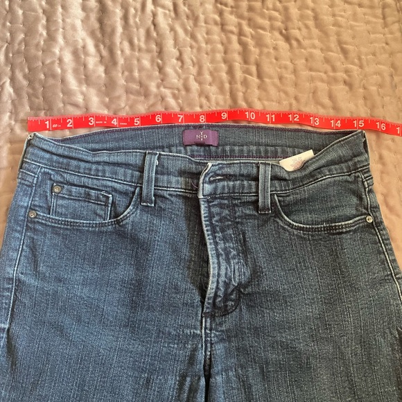 NYDJ denim capris in GUC size 6 - Picture 5 of 7